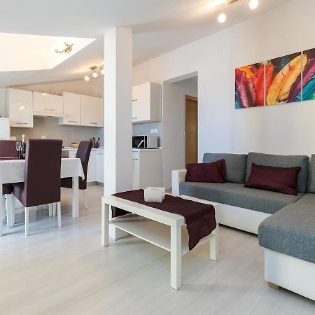 Apartments Olea Poreč Exteriör bild